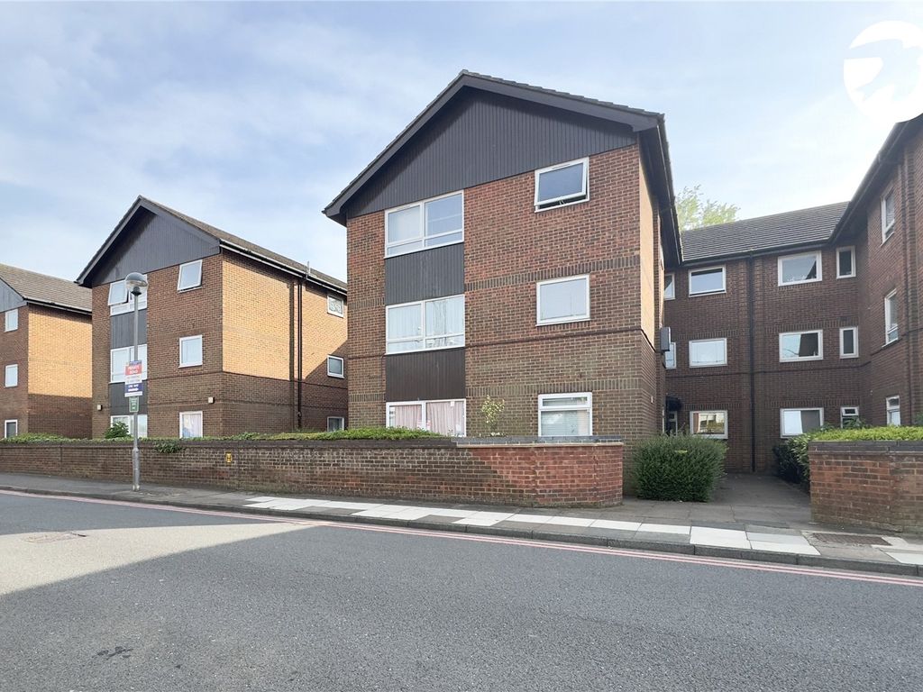 1 bed flat for sale in Berkeley Court, Nightingale Way, Swanley, Kent