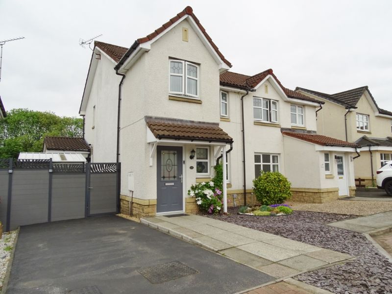 3 bed semidetached house for sale in Delph Wynd, Tullibody, Alloa FK10