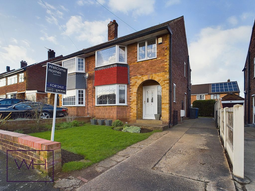 3 bed semidetached house for sale in St Pauls Parade, Scawsby