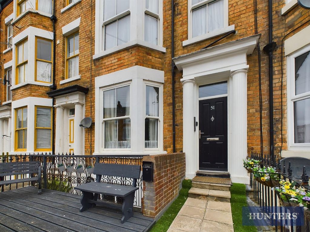 1 bed flat for sale in Trafalgar Square, Scarborough YO12 Zoopla