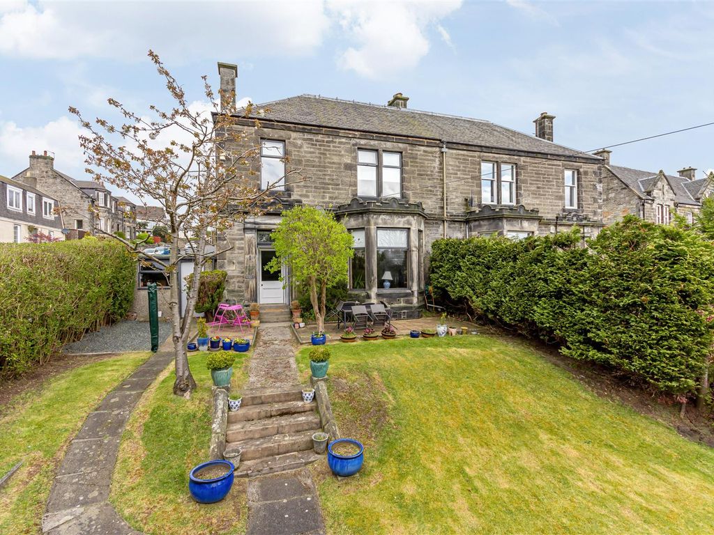 4 bed semidetached house for sale in 27 Townhill Road, Dunfermline