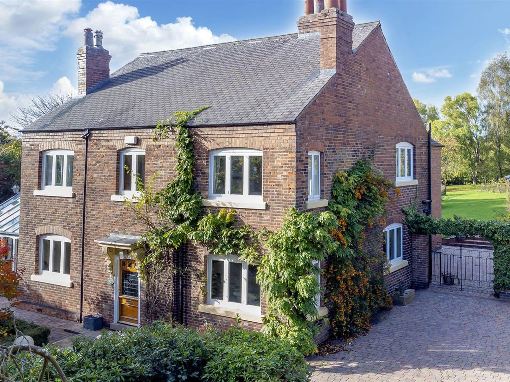 5 bed detached house for sale in Derby Road, Risley, Derby DE72 Zoopla