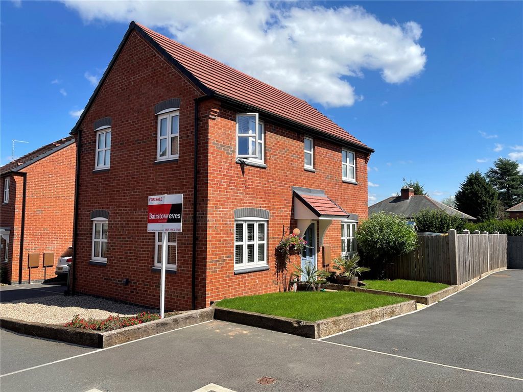 3 bed detached house for sale in Bass Close, Linby, Nottingham NG15