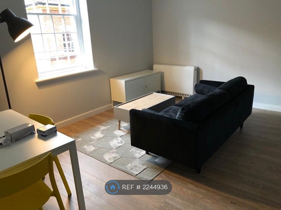 1 bed flat to rent in Barham Lodge, Buckingham MK18, £1,050 pcm Zoopla