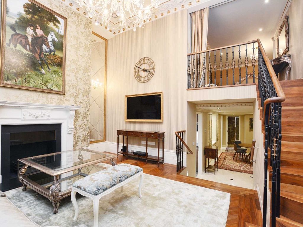 2 bed flat for sale in Lancaster Gate, Lancaster Gate, London W2, £