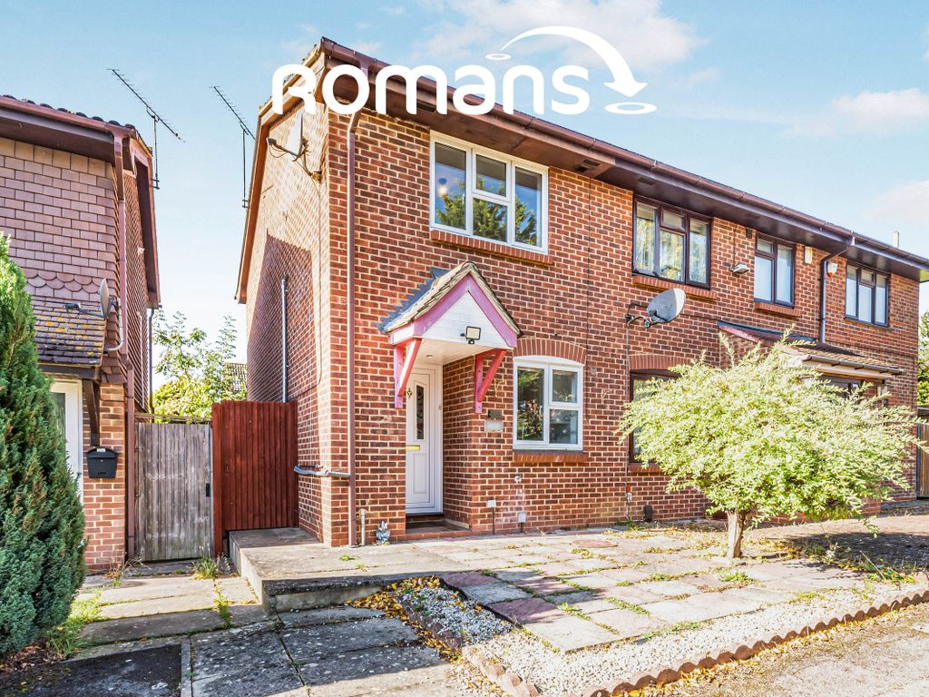 2 bed semidetached house to rent in Fleetham Gardens, Lower Earley