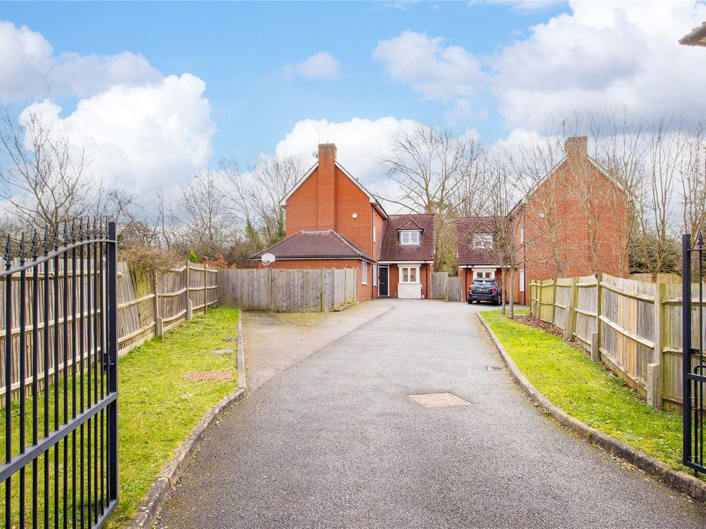 5 bed detached house for sale in Harcourt Road, Bushey, Hertfordshire