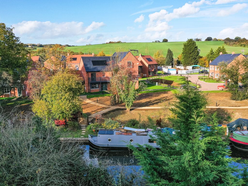 Pix Farm Lane, Bourne End, Hemel Hempstead HP1