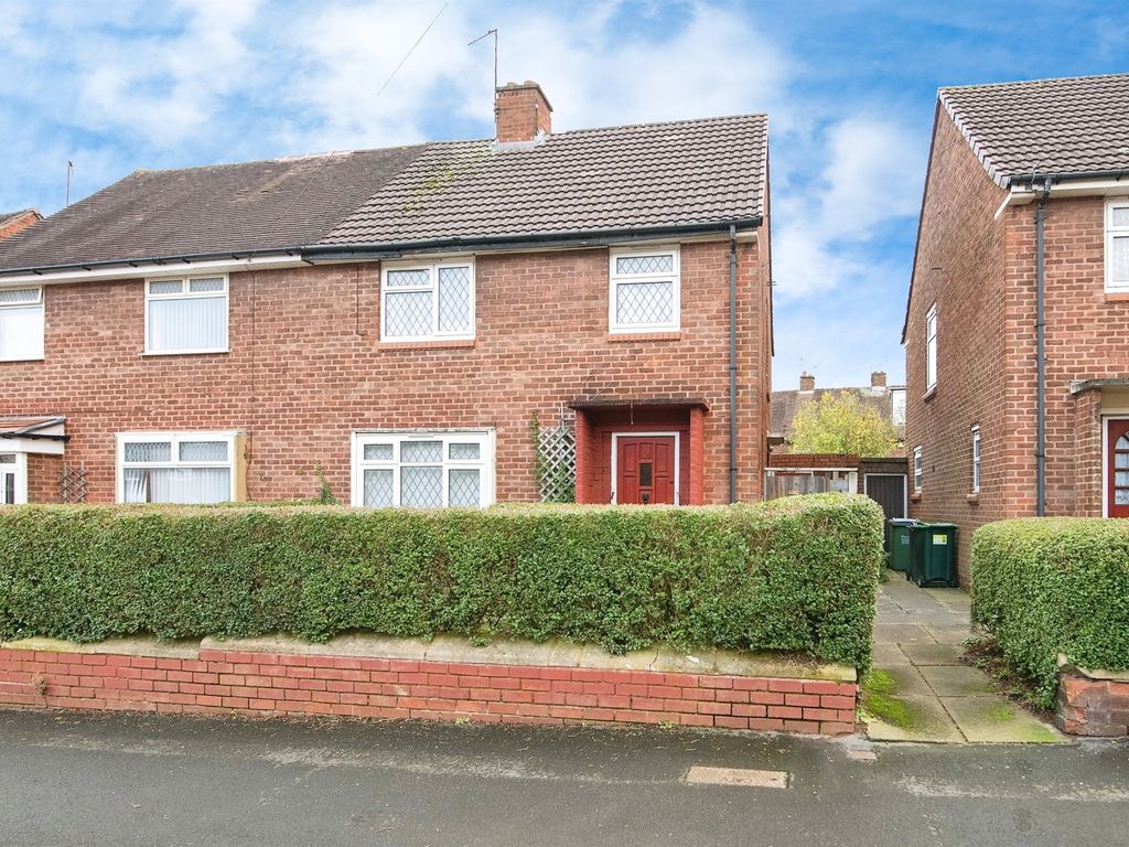 3 bed semidetached house for sale in Hales Crescent, Bearwood