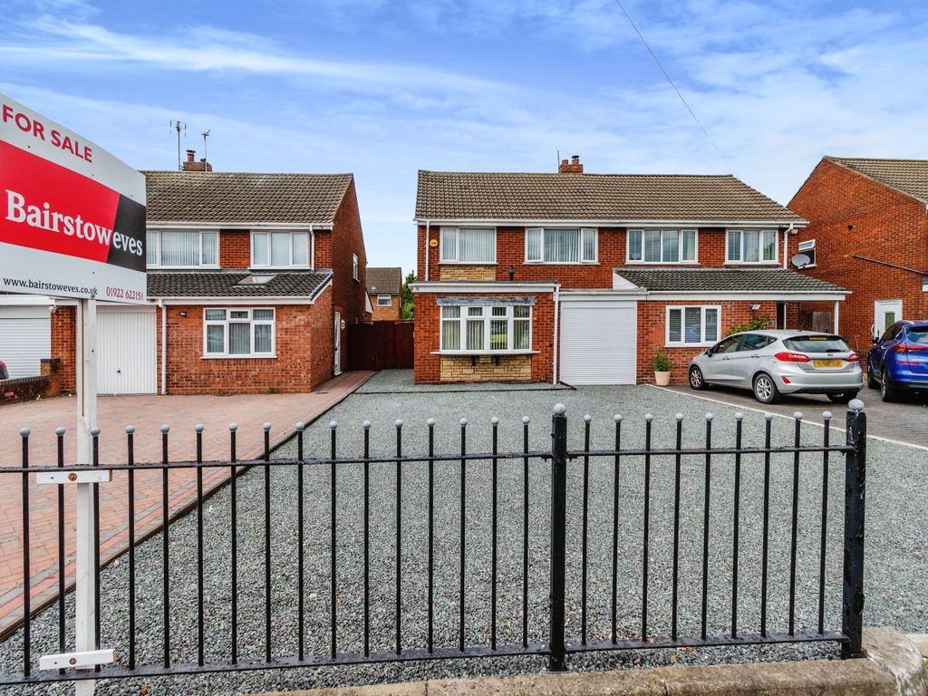 3 bed semidetached house for sale in Baynton Road, Willenhall, West