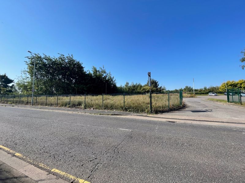 Property to rent in Bridle Road, Bootle L30, £2,500 pcm Zoopla