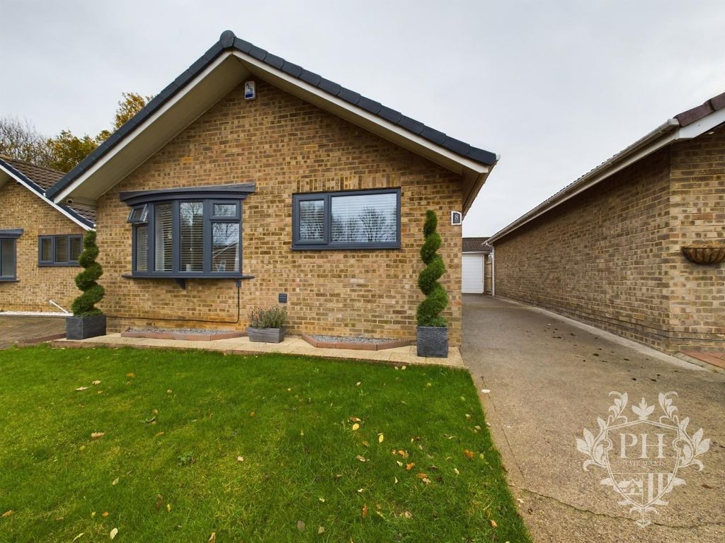 2 bed detached bungalow for sale in Grange Wood, Coulby Newham