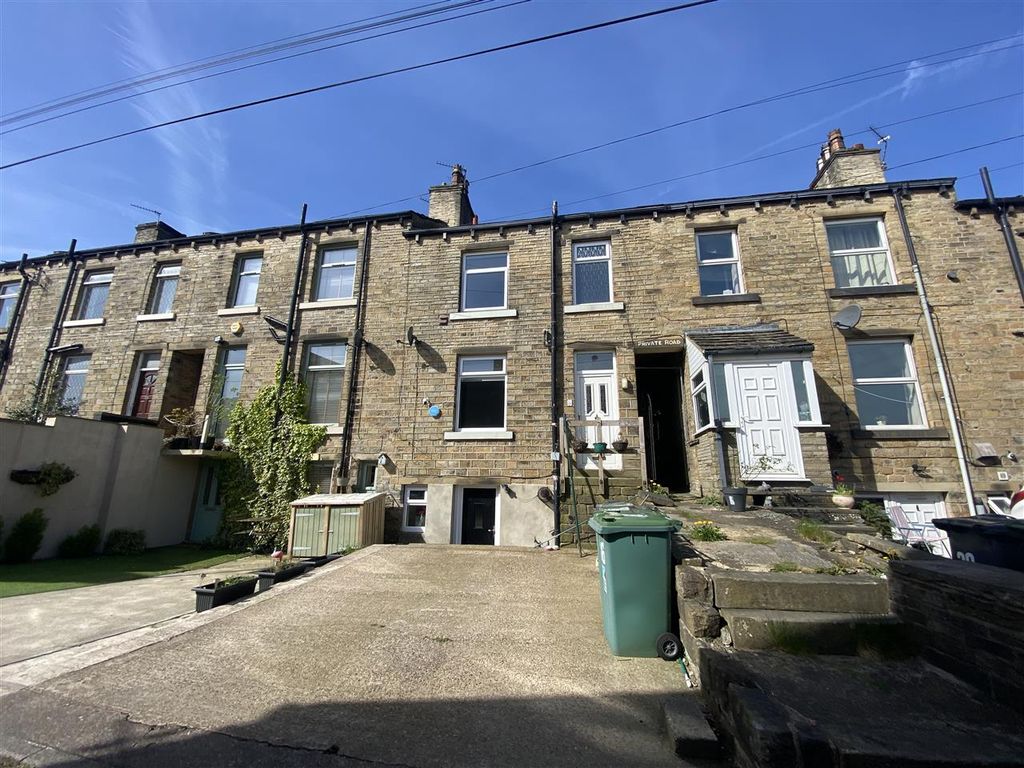 1 bed terraced house to rent in Thorncliffe Street, Lindley