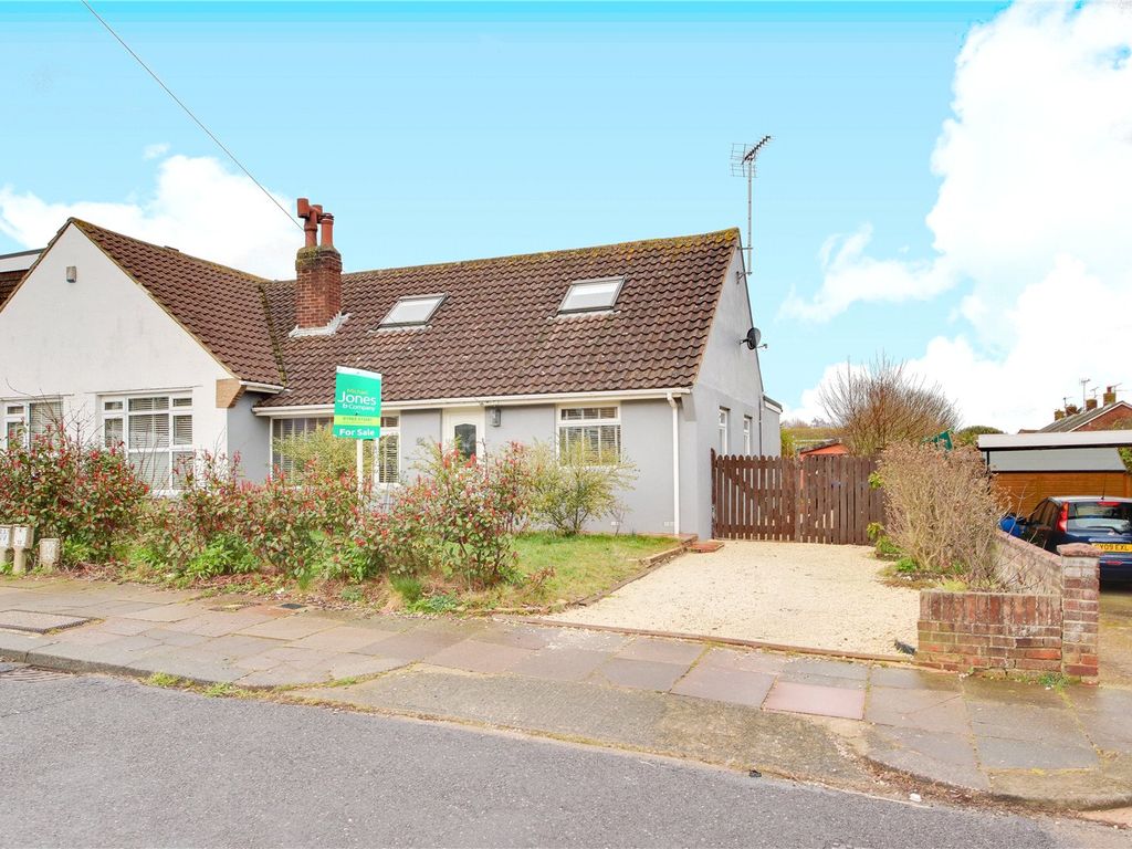 3 bed bungalow for sale in Ivydore Avenue, Worthing, West Sussex BN13