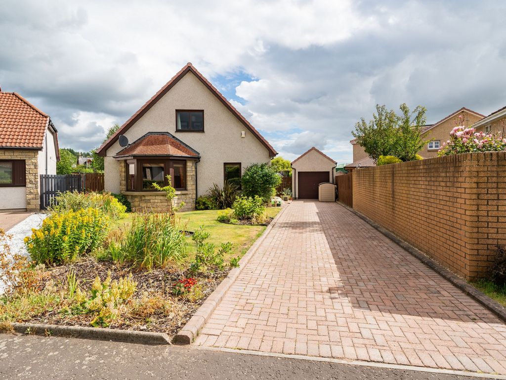 4 bed detached house for sale in Pitcairn Drive, Balmullo KY16 Zoopla
