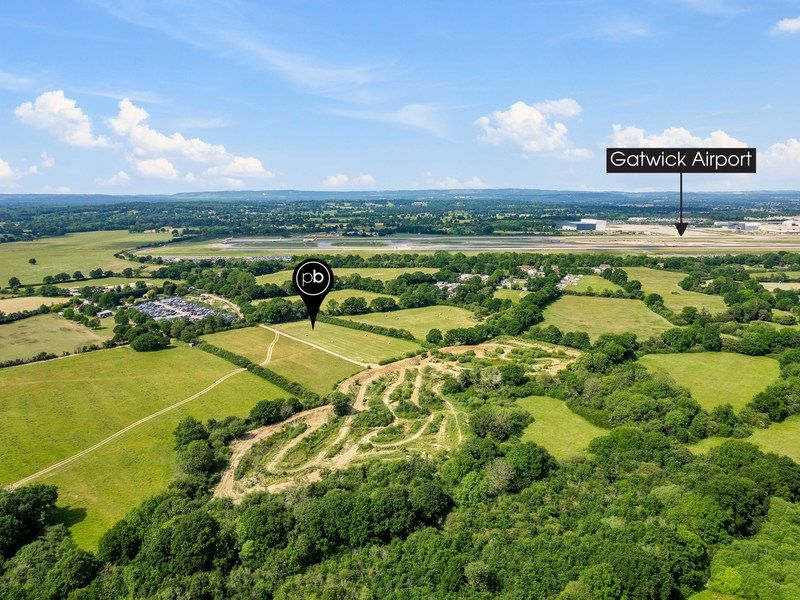 Land for sale in Ref Sm Lane, Ifield RH11, £250,000 Zoopla