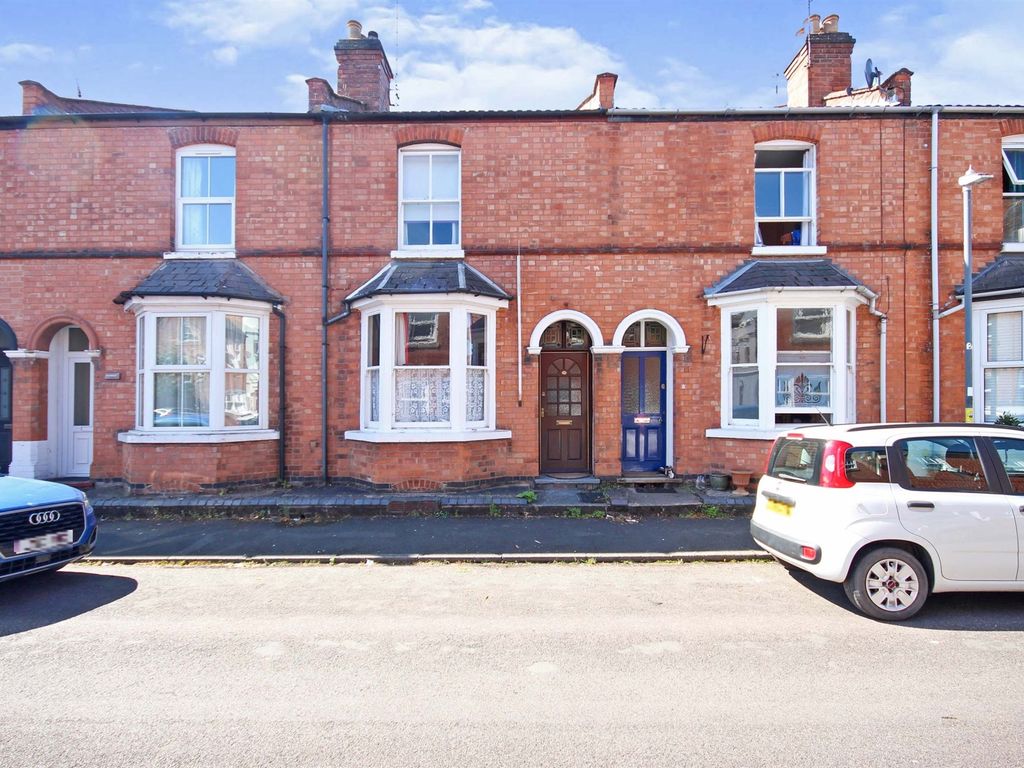 2 bed terraced house for sale in Beaconsfield Street West, Leamington