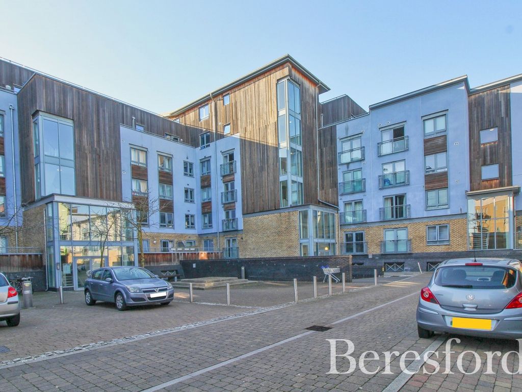 2 bed flat for sale in Quayside Drive, Colchester CO2 Zoopla