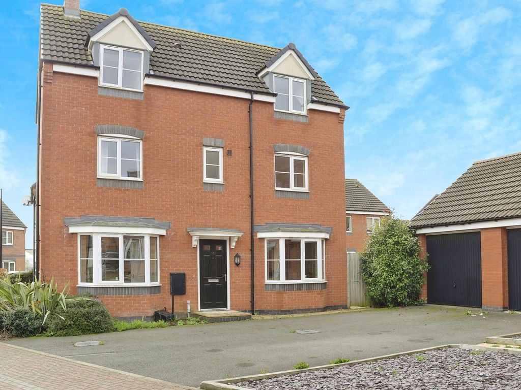 4 bed detached house for sale in Long Swath Way, Birstall, Leicester