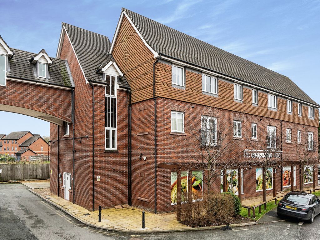 1 bed flat for sale in Chaise Meadow, Lymm, Cheshire WA13 Zoopla