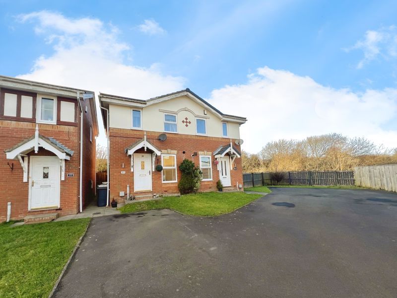 2 bed semidetached house for sale in Greenhills, Killingworth