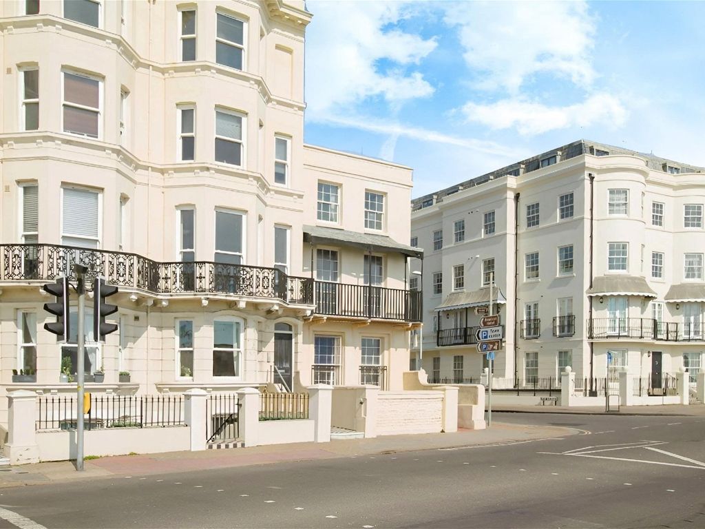 1 bed flat for sale in Marine Parade, Worthing BN11, £180,000 Zoopla