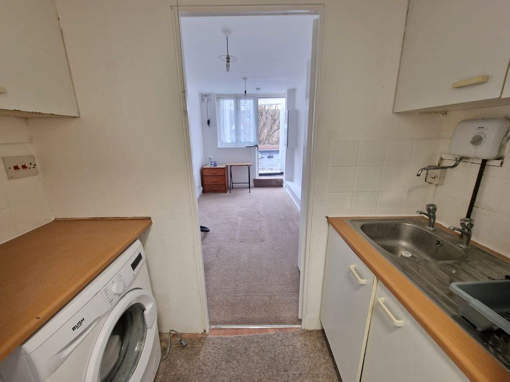 Studio to rent in Pinner Road, Harrow HA1 Zoopla