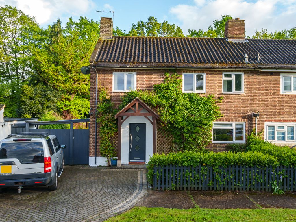3 bed end terrace house for sale in Douglas Road, Esher, Surrey KT10