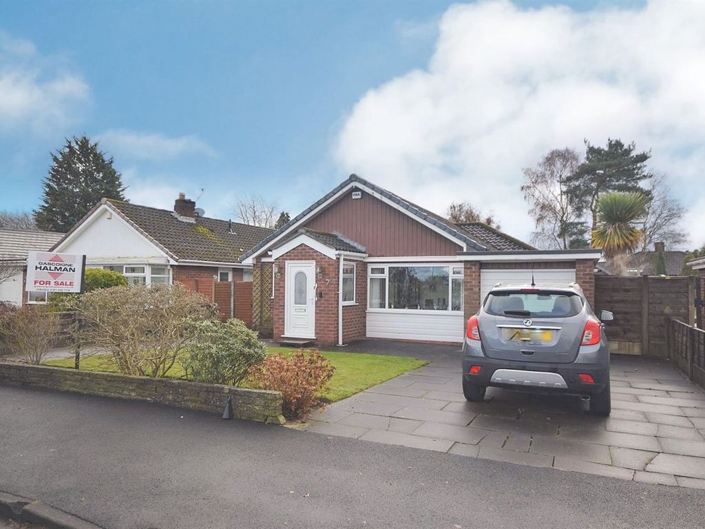 3 bed detached bungalow for sale in Oakdale Drive, Heald Green, Cheadle SK8, £415,000 Zoopla