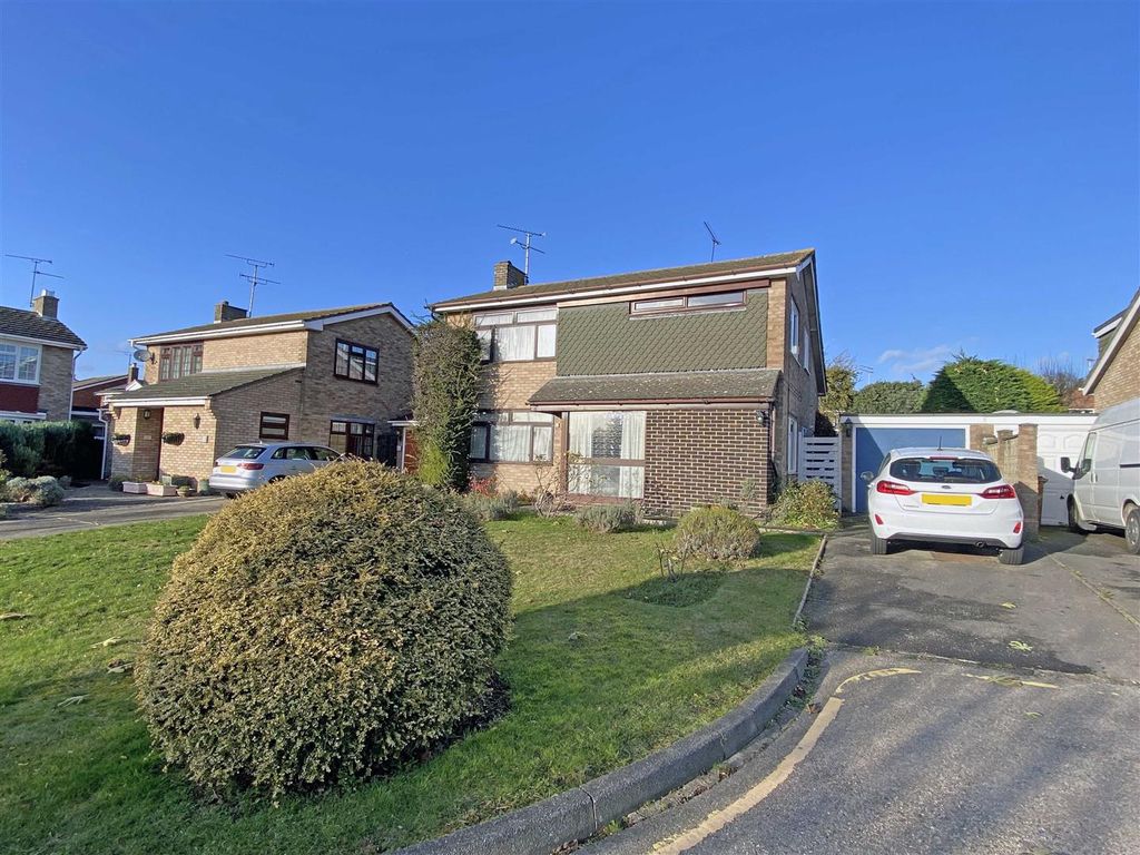 4 bed detached house for sale in Humber Road, Old Springfield