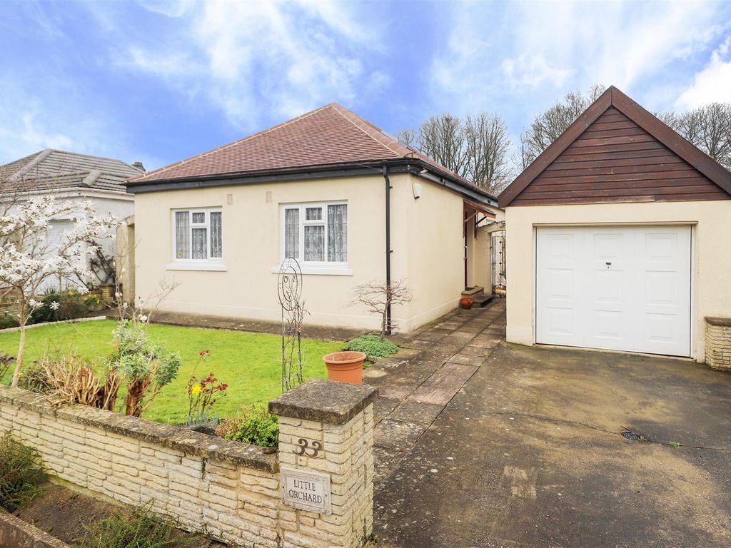 2 bed detached bungalow for sale in Willow Crescent East, Denham UB9, £