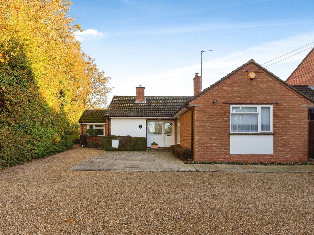 4 bed detached bungalow for sale in Main Street, Weston Turville