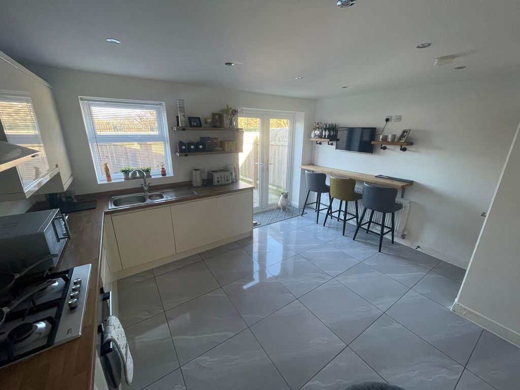 3 bed terraced house for sale in Bethune Avenue, Hull HU4 Zoopla