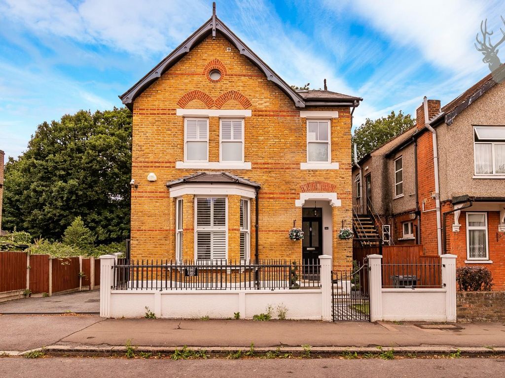 5 bed detached house for sale in Sylvan Road, London E11 Zoopla