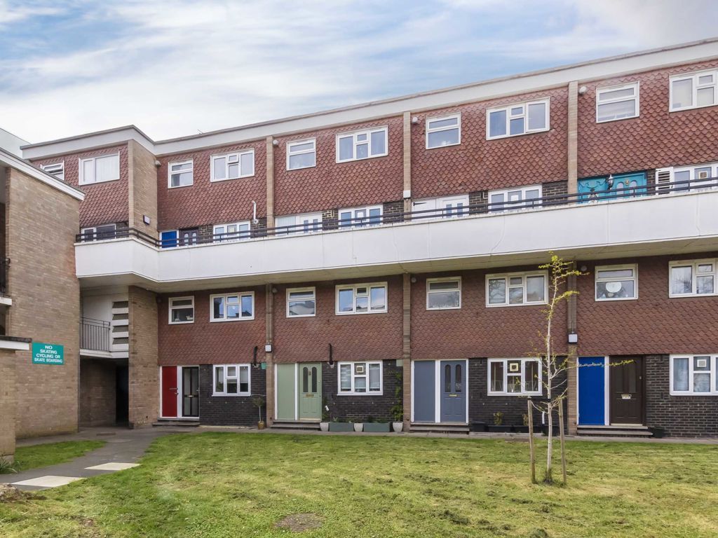 2 bed flat to rent in Acre Road, Kingston Upon Thames KT2 Zoopla