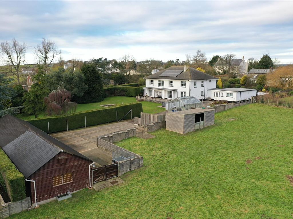 4 bed detached house for sale in Barnstaple EX31 Zoopla