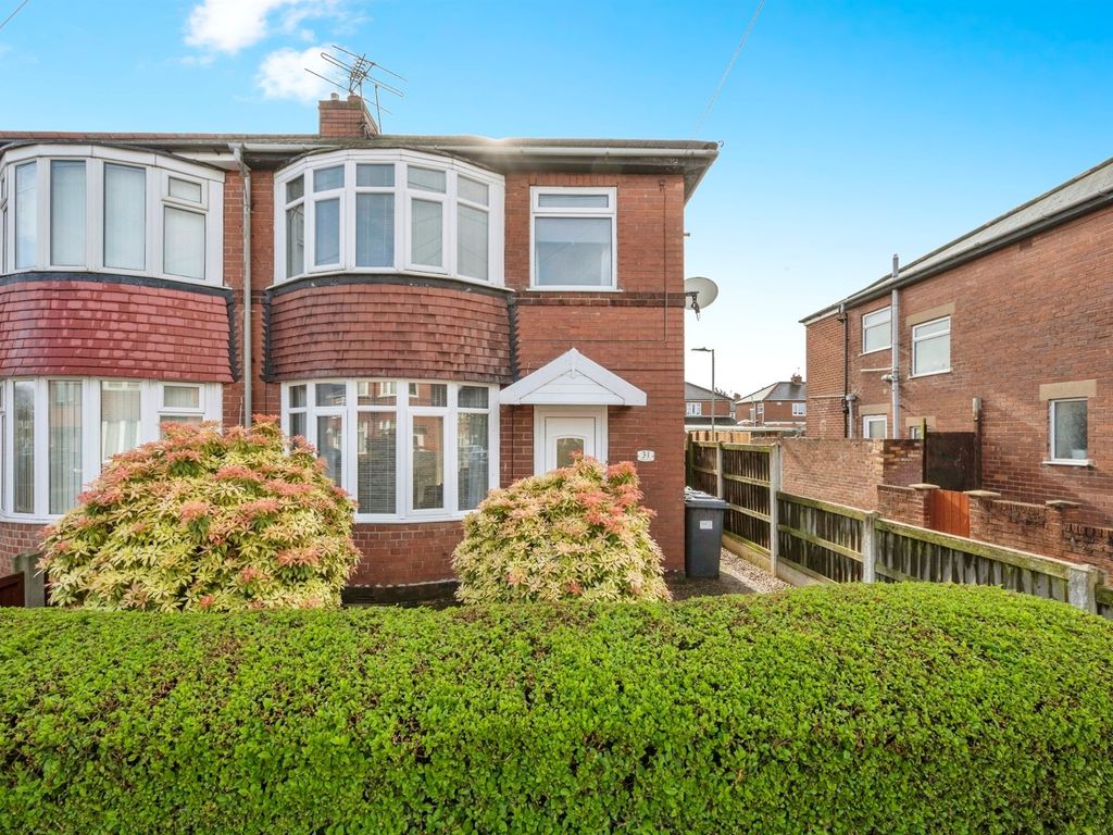 3 bed semidetached house for sale in Drake Road, Wheatley, Doncaster