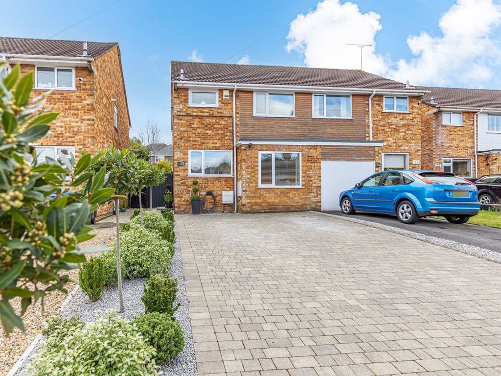 4 bed semidetached house for sale in Grove Road, Poole BH12 Zoopla