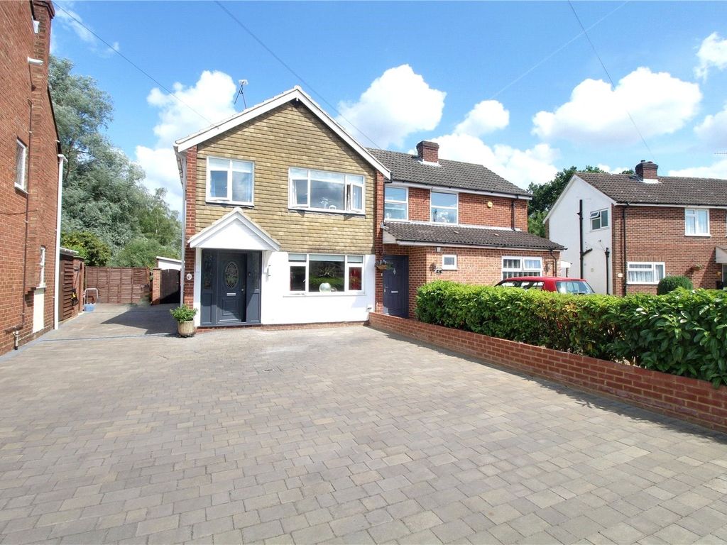 3 bed semidetached house for sale in Brookfield Road, Aldershot, Hampshire GU12 Zoopla