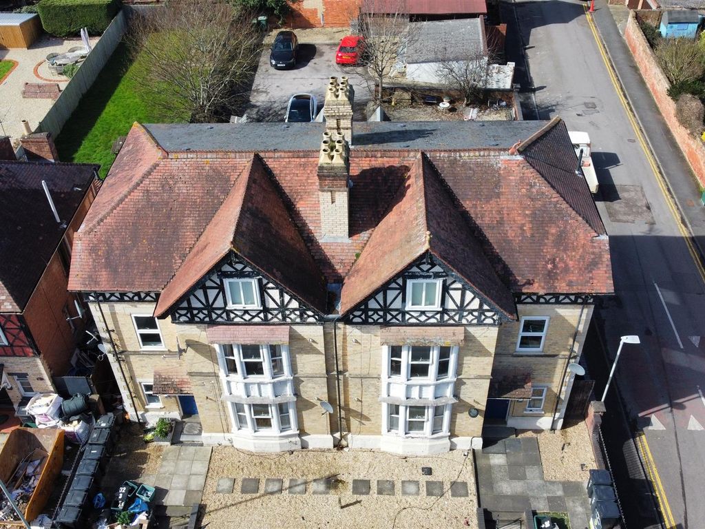 11 bed detached house for sale in Park End Road, Tredworth, Gloucester