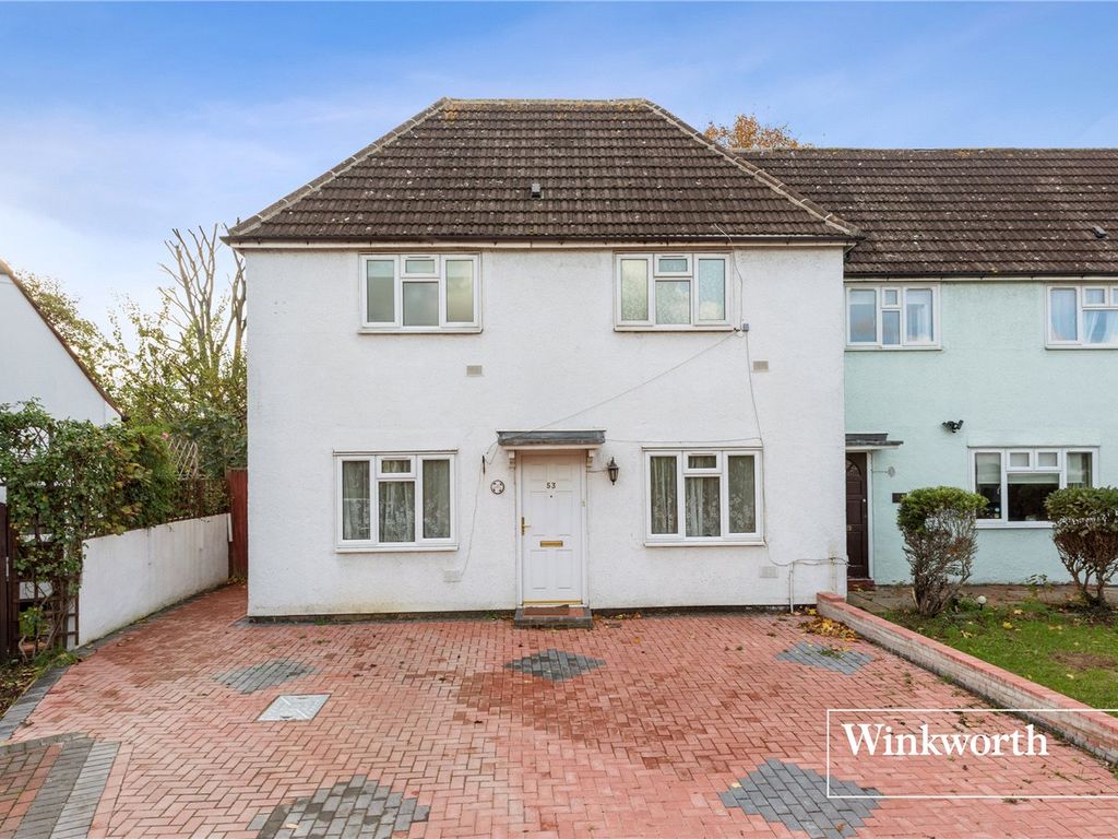 3 bed semidetached house for sale in Crescent Way, North Finchley