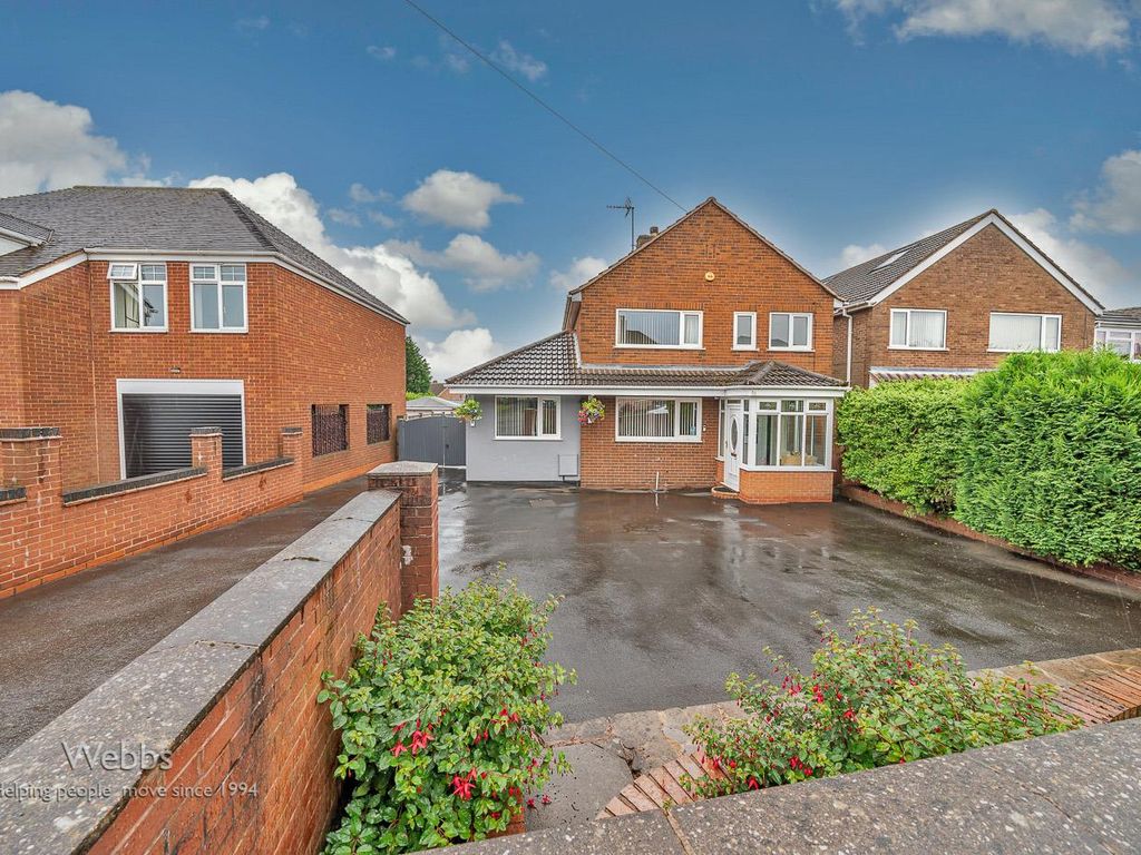 3 bed detached house for sale in Broadhurst Green, Hednesford, Cannock