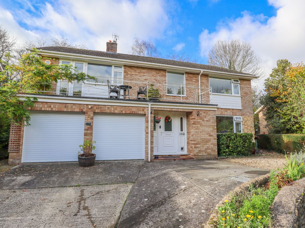 4 bed detached house for sale in Wessington Park, Calne SN11 Zoopla