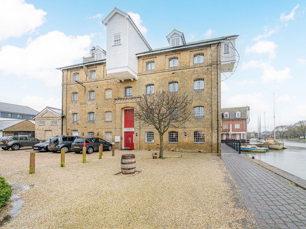 2 bed flat to rent in Belvedere Road, Provender Mill Belvedere Road