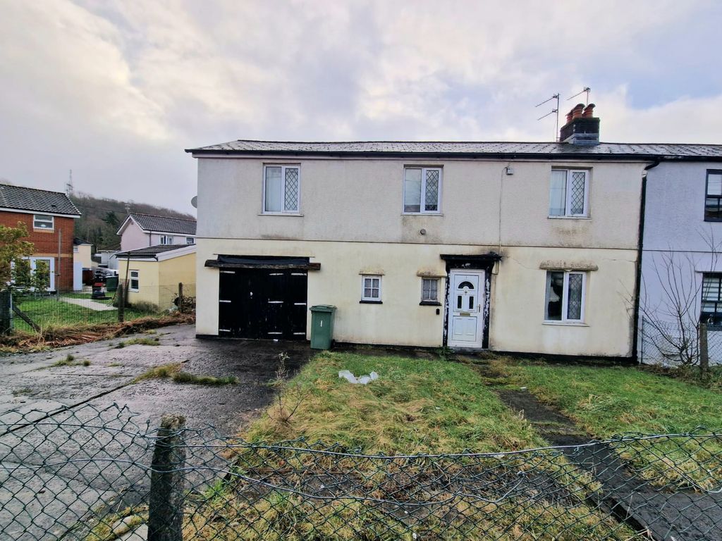3 bed semidetached house for sale in Heol Pymmer, Tonyrefail, Porth