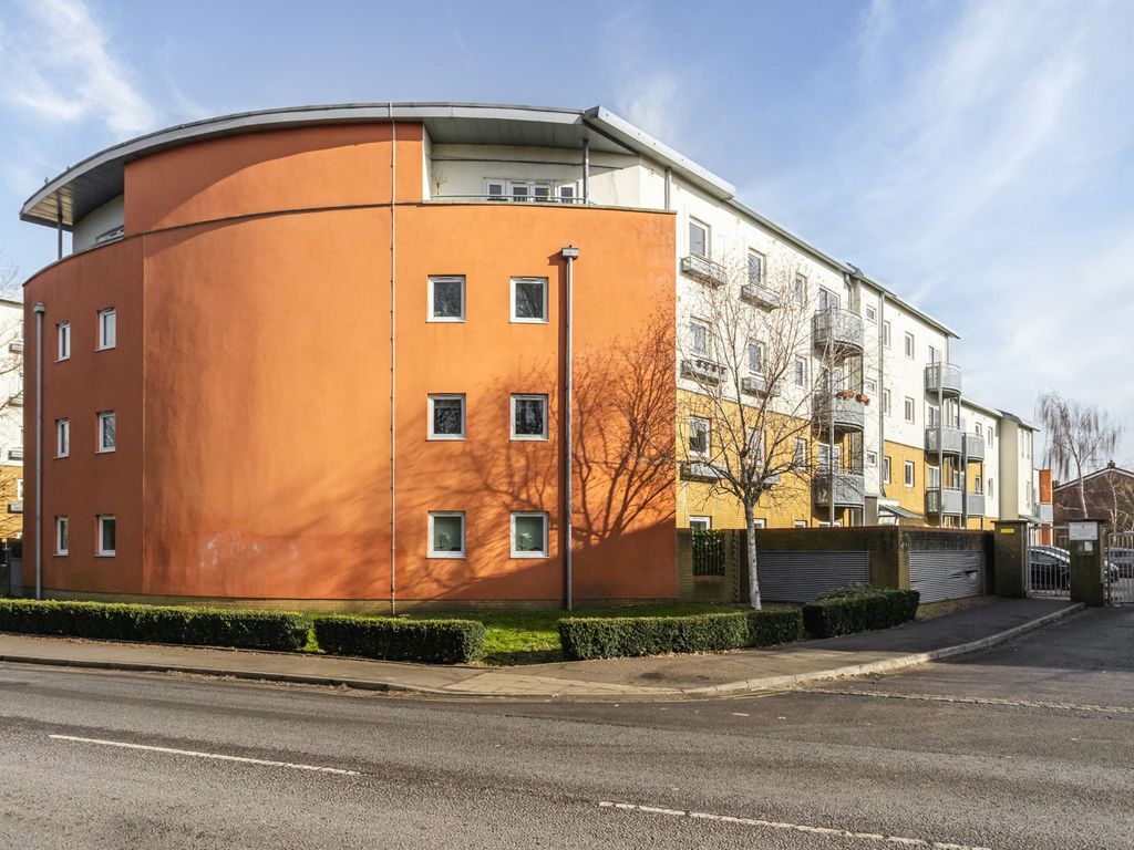 1 bed flat for sale in House, Trafalgar Gardens, Three Bridges