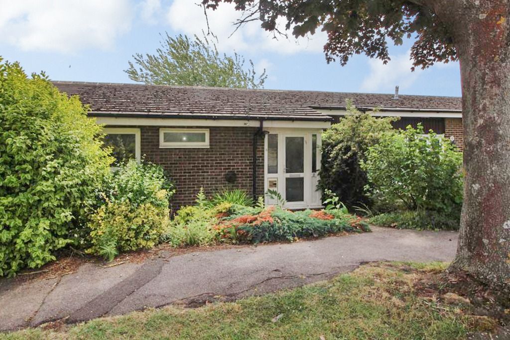 3 bed bungalow for sale in Headcorn Drive, Canterbury CT2 Zoopla