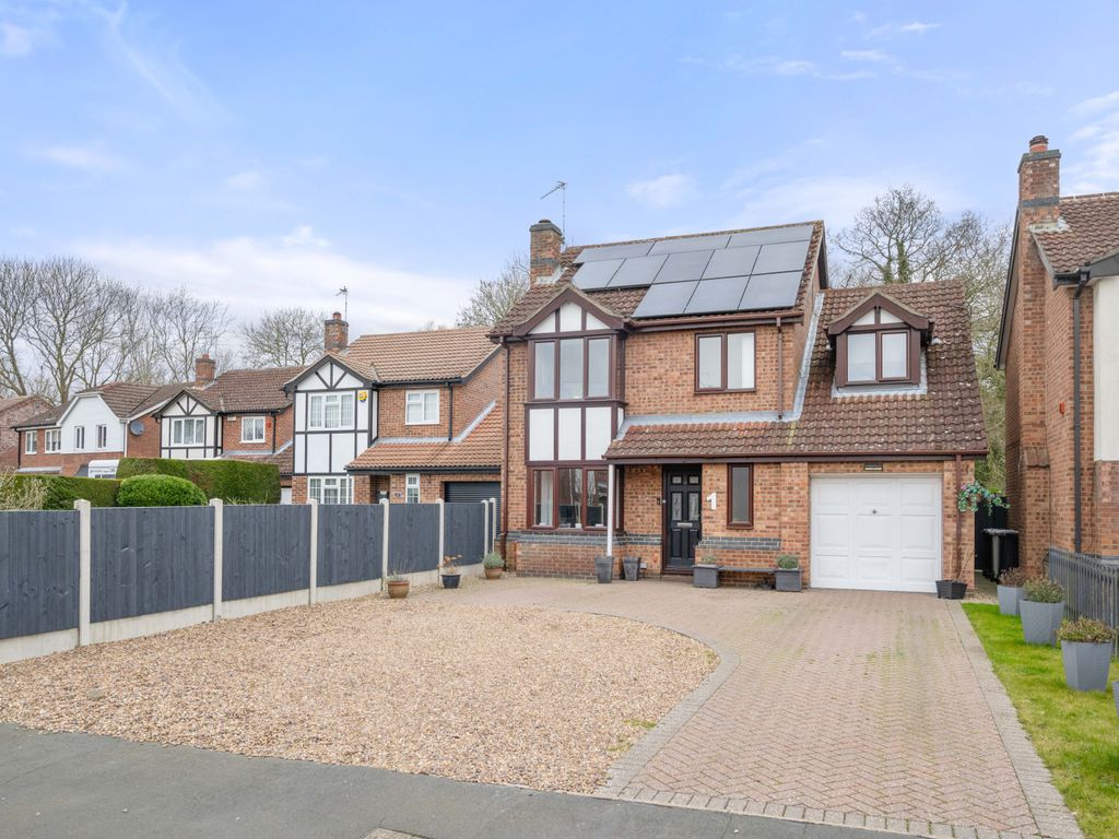 4 Bed Detached House For Sale In Pingle Close Coningsby Ln4 £325 000