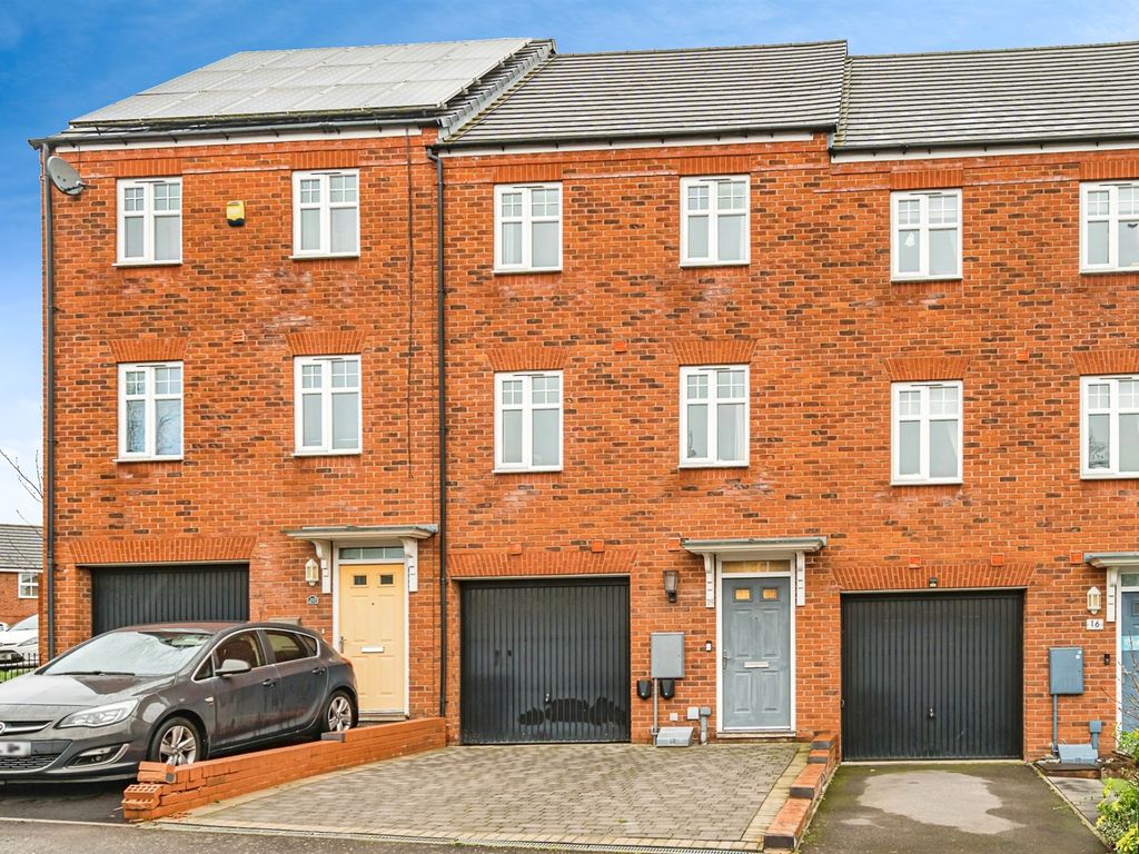 3 bed town house for sale in John Corbett Drive, Amblecote, Stourbridge