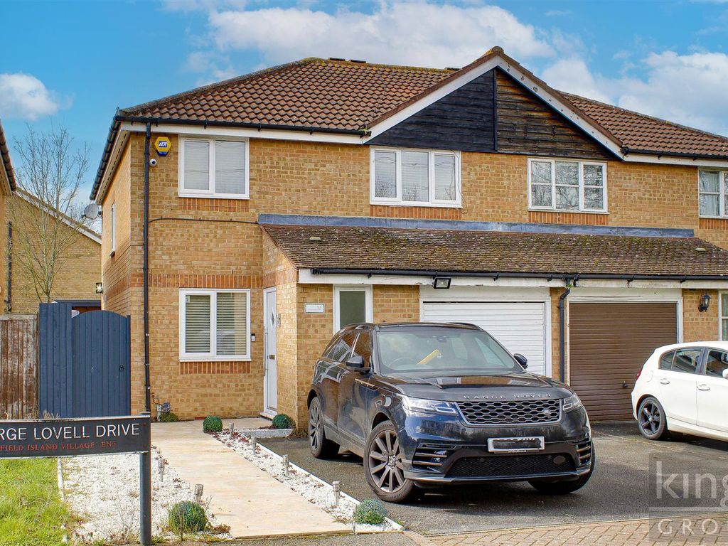3 bed semidetached house for sale in Lovell Drive, Enfield EN3